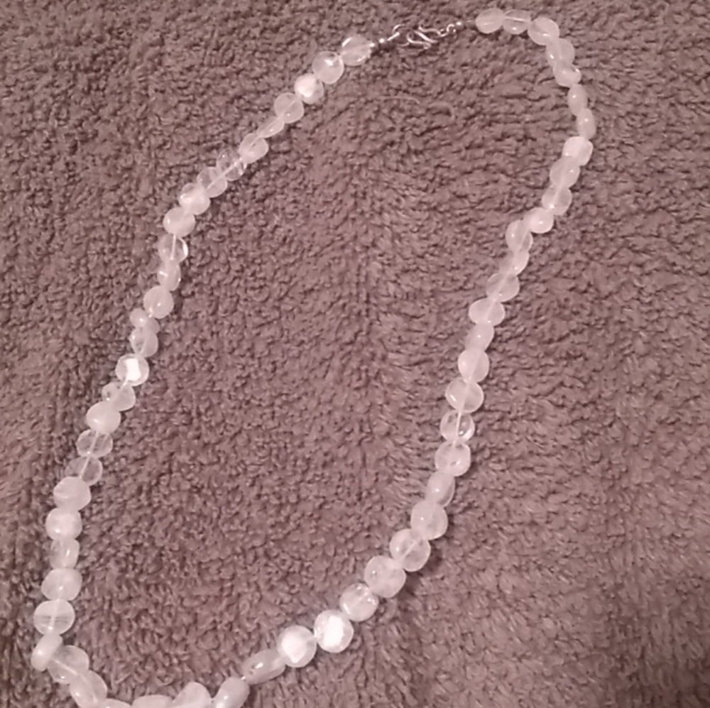 Women's Vintage White Semiprecious Gemstone Necklace